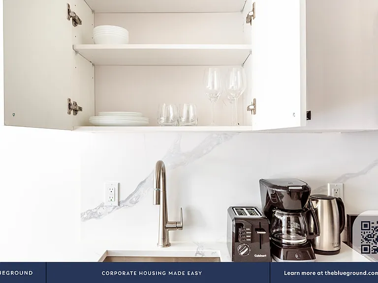 307 W 39th St #2B — Photo 5
