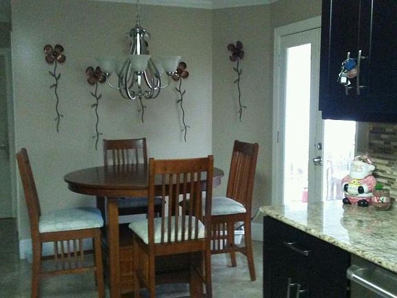 5th image of 404 Cottonfield Cir