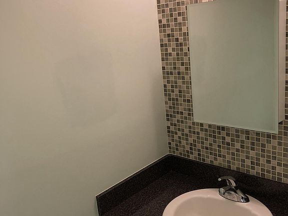 4th image of 189 White Sands Way #1