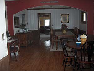 Dining Room w/refurb hardwood flrs