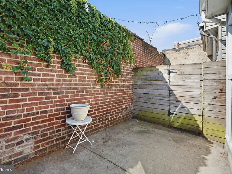 2663 Martha St — Photo 13