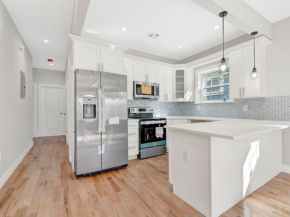 1st image of 3496 Kingsland Ave