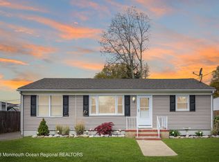 796 Tunney Point Dr, Toms River, NJ 08753