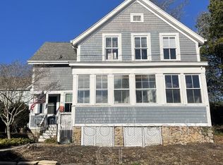 26 Academy Ln, Groton, CT 06355