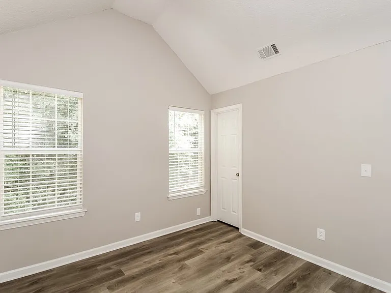 202 Goldleaf Dr — Photo 14