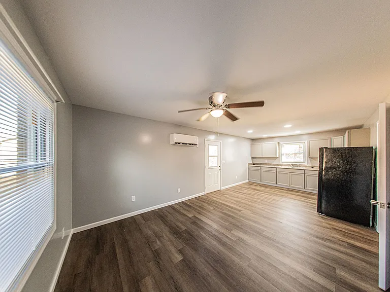 120 Lake Dr #3 — Photo 7