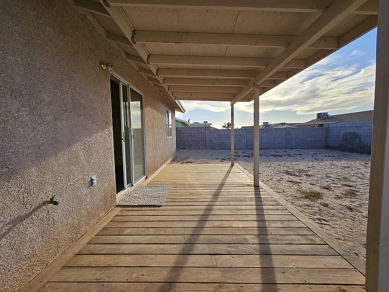 11374 E 27th Pl — Photo 32