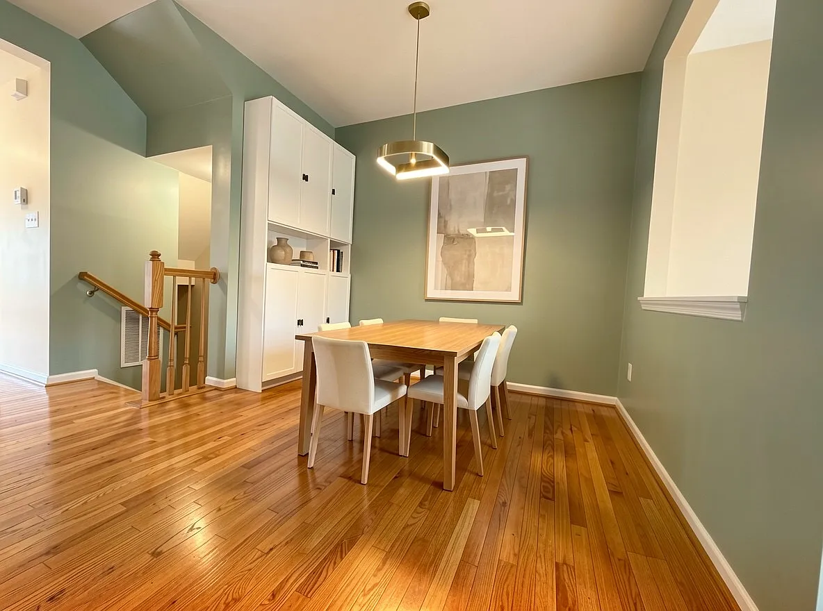 4 bed, 2652 sqft, $3,200 — Photo 4
