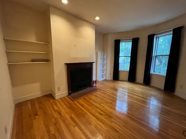 74 E Brookline St APT 2, Boston, MA 02118