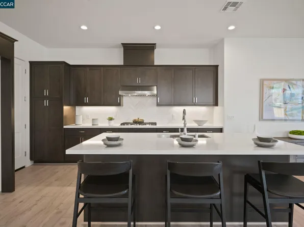 1537 Granite Pl, Tracy, CA 95377