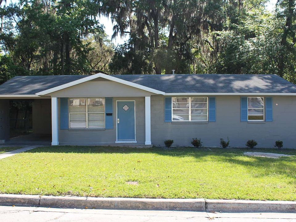 1st image of 1407 SE Loquat Way