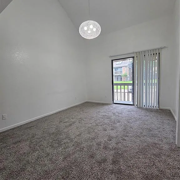1038 Signal Ridge Pl — Photo 10