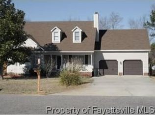 140 Glenn Oak Dr, Sanford, NC 27332