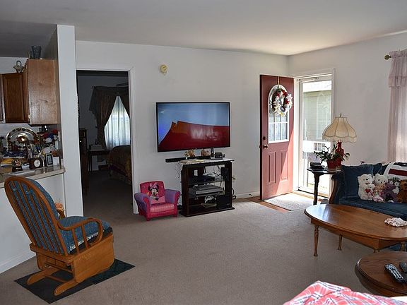 5th image of 4065 Rockwell Ave