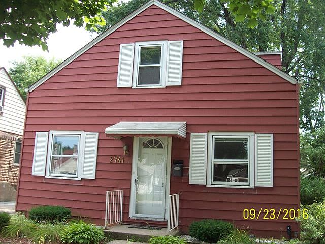 1st image of 2741 W 90th St #102