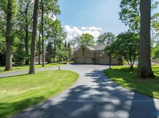 5151 Corey Rd, Toledo, OH 43623