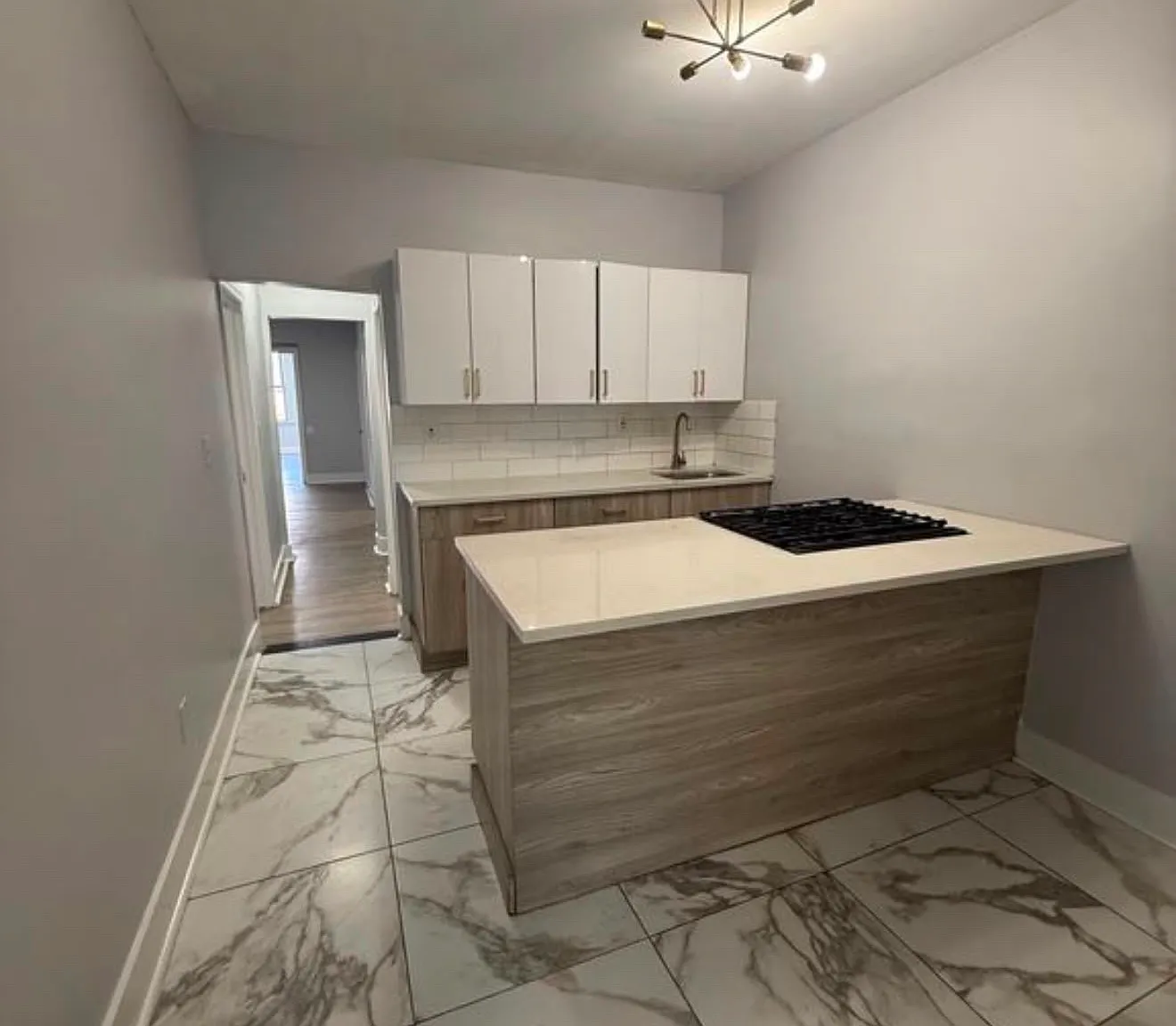 4 bed, $2,395 — Photo 1