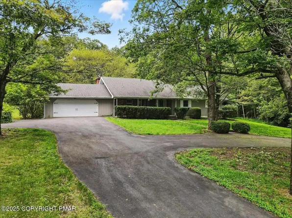 142 Pine Grove Rd, Kunkletown, PA 18058