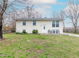 10208 Nola Dr, Fairdale, KY 40118