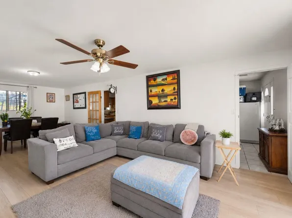 1457 Marine Dr, Vancouver, BC V5P 1B8