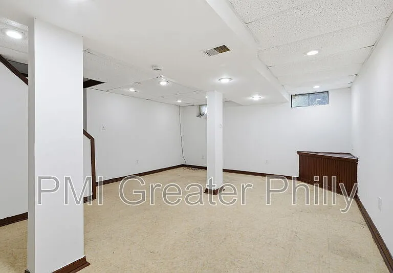 1523 W Cheltenham Ave — Photo 14