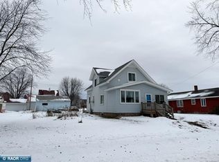 214 7th St SW, Chisholm, MN 55719