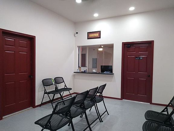 4th image of 709 W Cano St