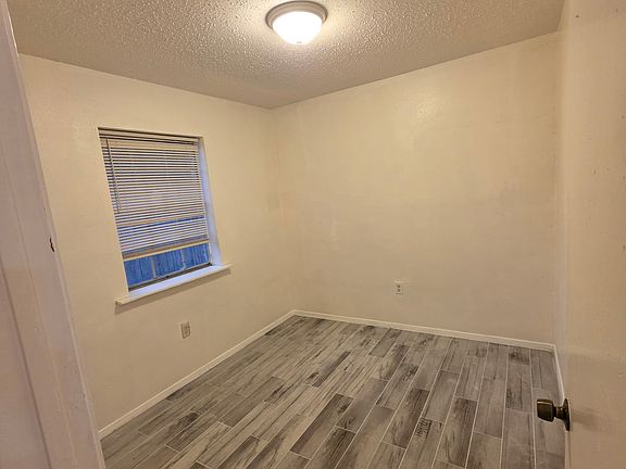 3rd image of 500 Cypress St