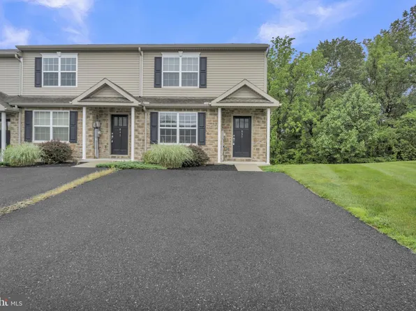 837 Gregs Dr, Harrisburg, PA 17111