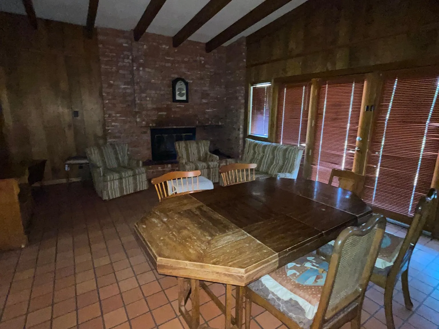 3 bed, 3037 sqft, $1,950 — Photo 3