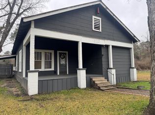 310 W Main St, Sandersville, MS 39477