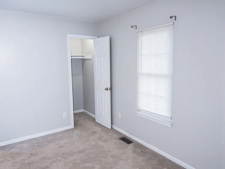914 Ketch Ct — Photo 10