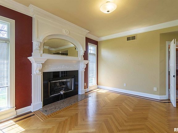 5th image of 401 Knollaire Dr