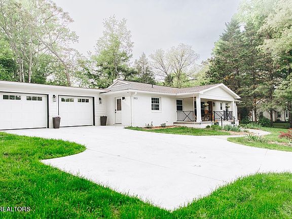 3rd image of 4003 Holston Hills Rd