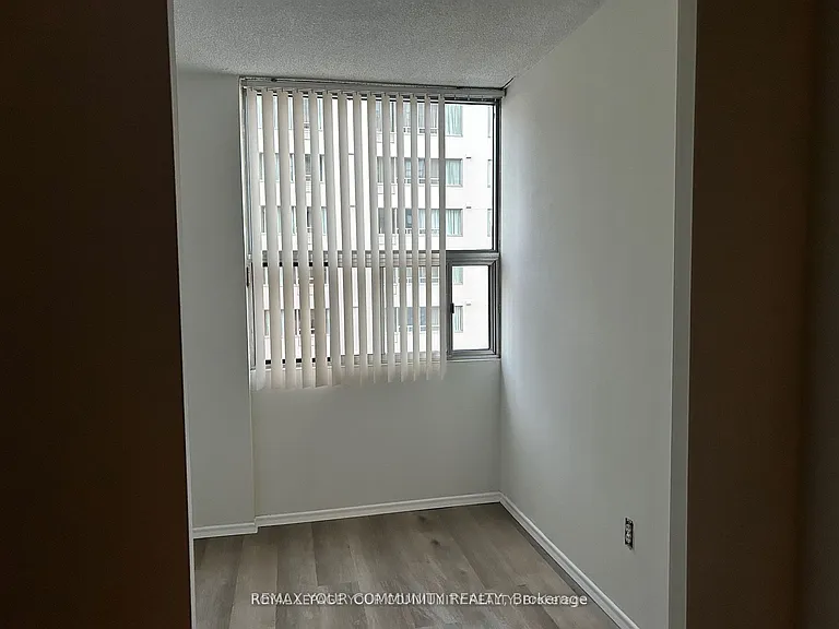 380 King St #1004 — Photo 5