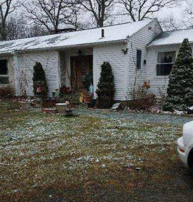 735 Central Ave, Johnston, RI 02919 Zillow