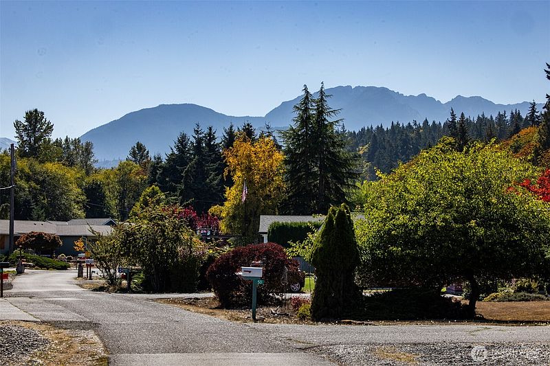 3rd image of 30 S Ridge View Drive