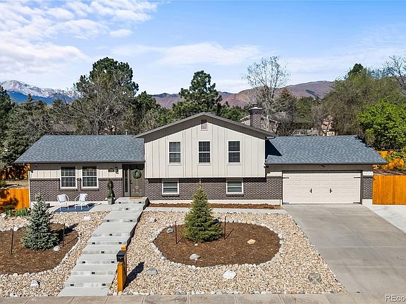3rd image of 234 Dolomite Drive