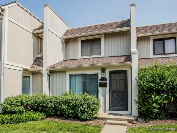 533 Quail Creek Dr, Grayslake, IL 60030