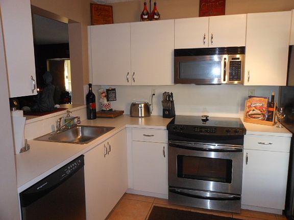 4th image of 15731 SW 137th Ave APT 201