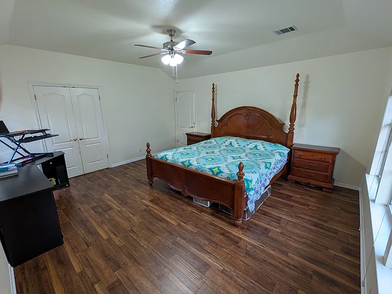 9910 Jasmine Creek Dr — Photo 24
