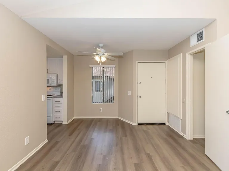 Westridge Apartment Homes — Photo 30