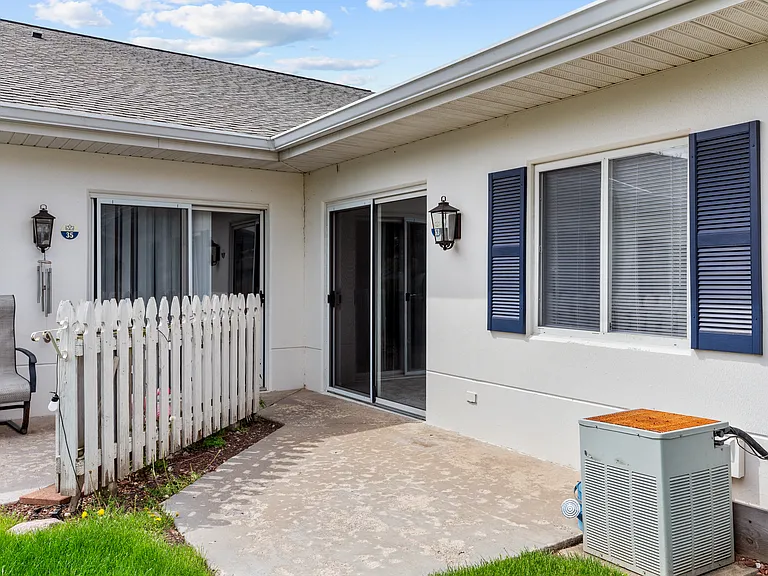 Meadow View Place — Photo 13