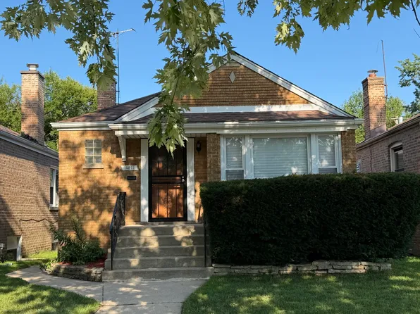 14211 S Wentworth Ave, Riverdale, IL 60827