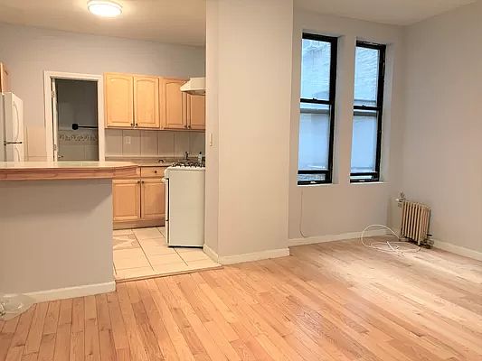 2nd image of 531 W 151st St #1