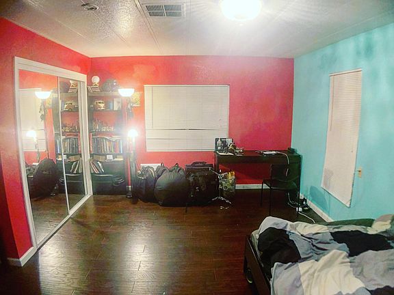 2nd image of 500 Nicholson Ln #443