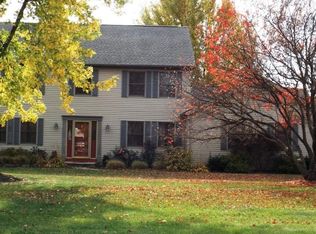 7587 Beecher Rd SW, Pataskala, OH 43062