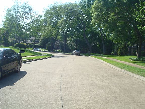 5th image of 313 Biscay Dr