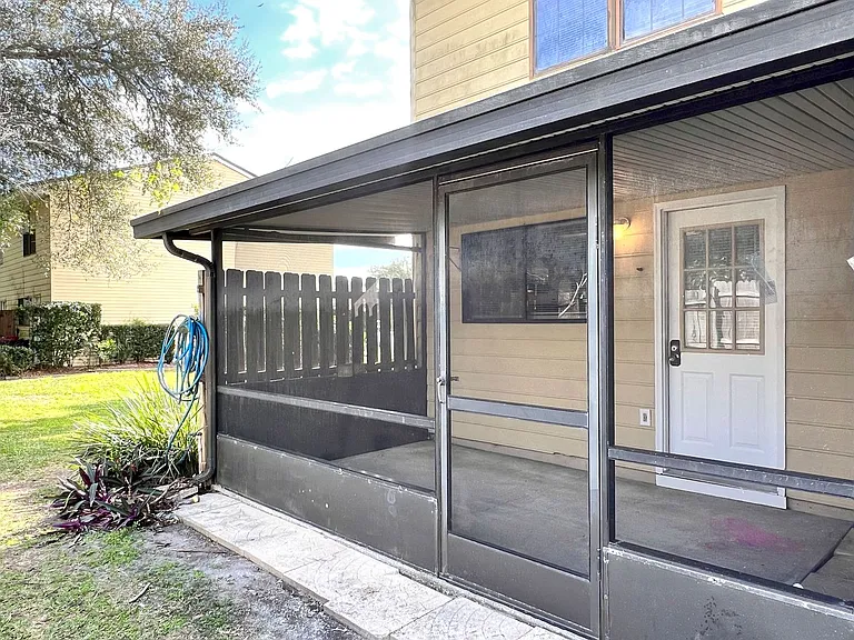 1870 Avenue Q SW — Photo 18