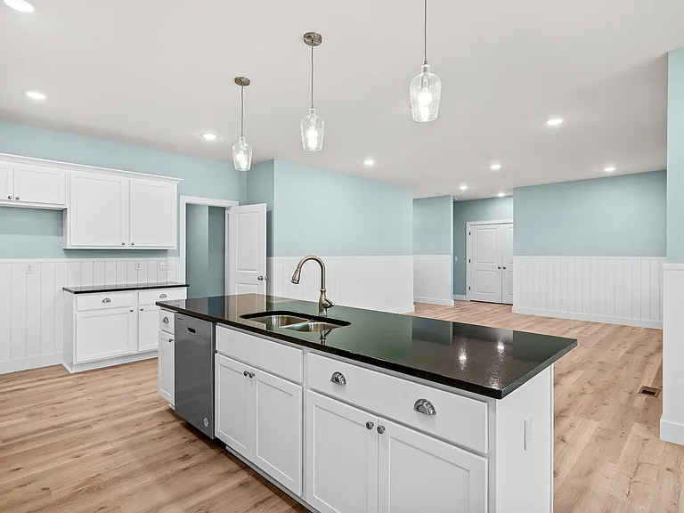 2205 W Mason Pl — Photo 13